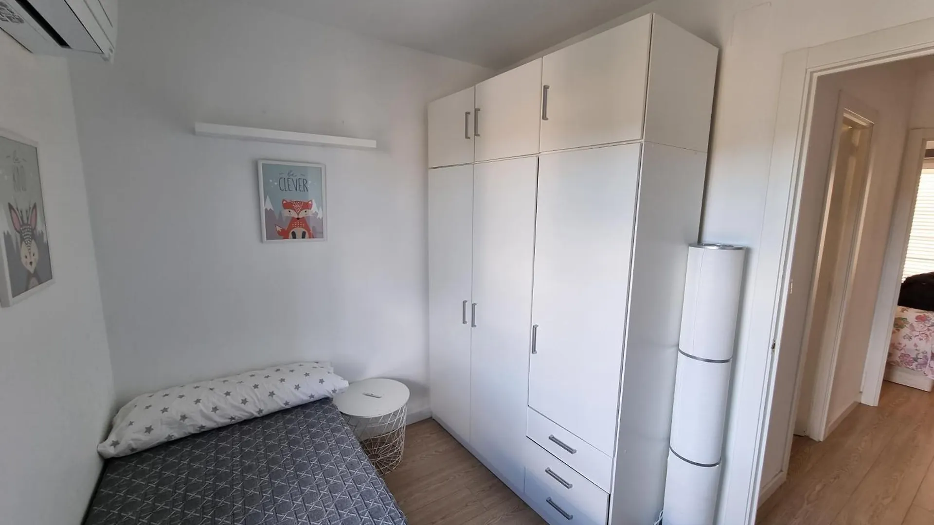 Casa Encantadora Y Acogedora En Roses Hébergement de vacances