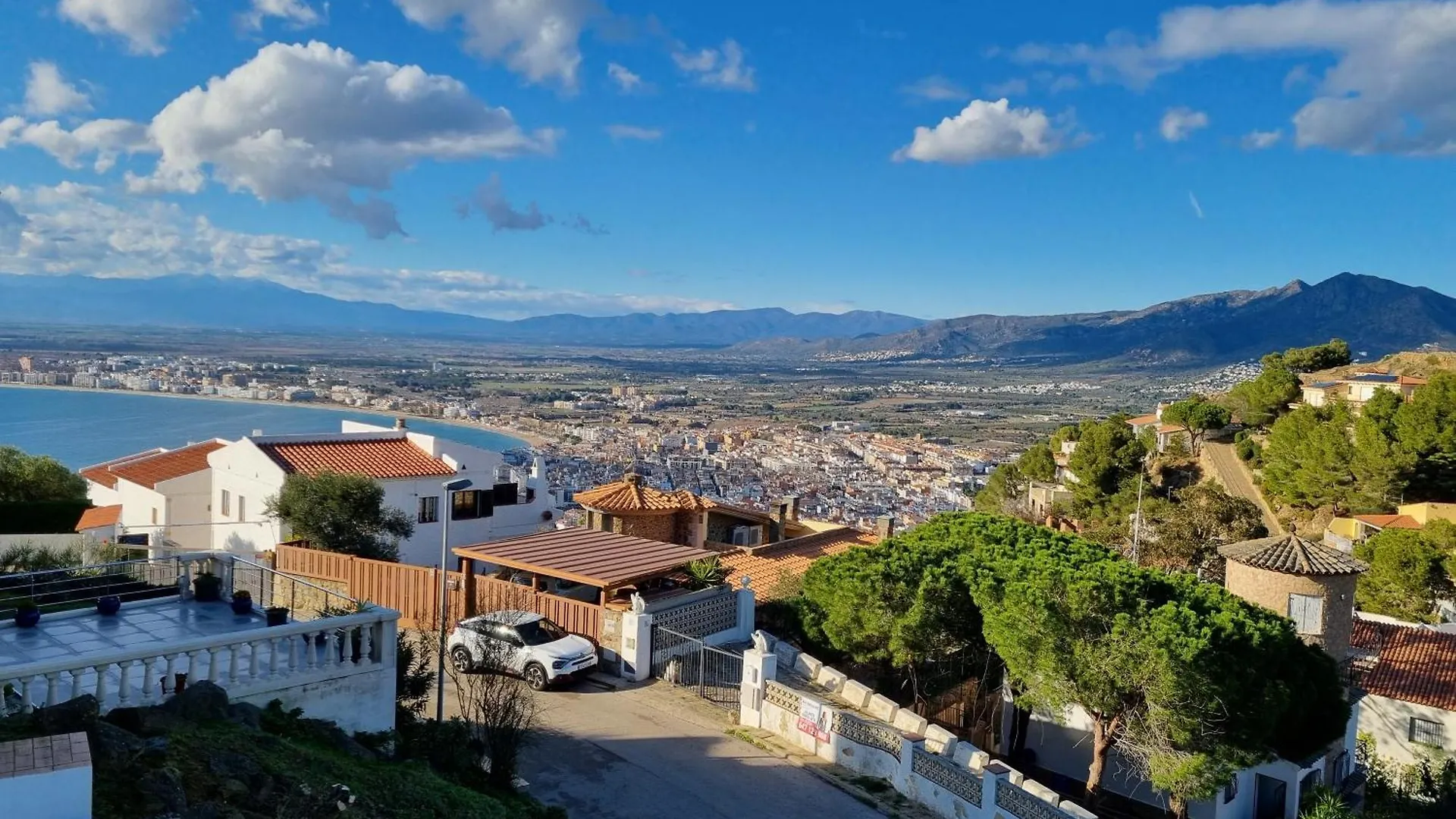 Casa Encantadora Y Acogedora En Roses Holiday home